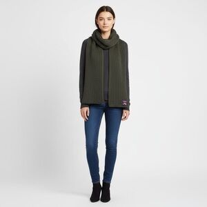 Northern Watters wool grey winter scarf